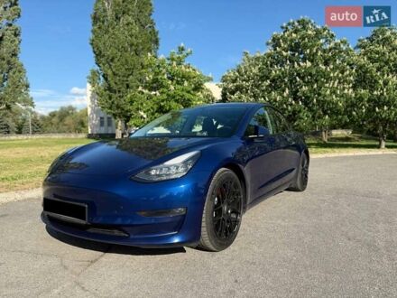 Тесла Модель 3 2018 у Кременчуге на Automoto.ua Синій Тесла Модель 3, об'ємом двигуна 0 л та пробігом 128 тис. км за 24300 $, фото 1 на Automoto.ua