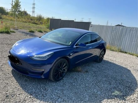 Тесла Модель 3 2018 у Дніпро (Дніпропетровську) на Automoto.ua Синій Тесла Модель 3, об'ємом двигуна 0 л та пробігом 178 тис. км за 18000 $, фото 1 на Automoto.ua