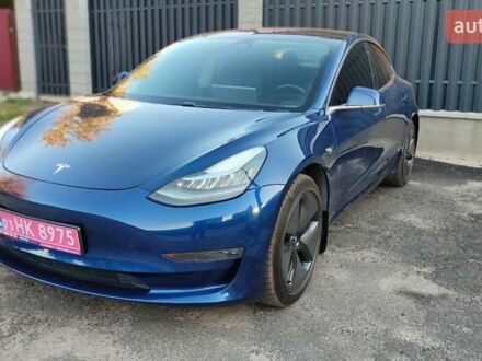 Тесла Модель 3 2018 у Києві на Automoto.ua Синій Тесла Модель 3, об'ємом двигуна 0 л та пробігом 159 тис. км за 16800 $, фото 1 на Automoto.ua