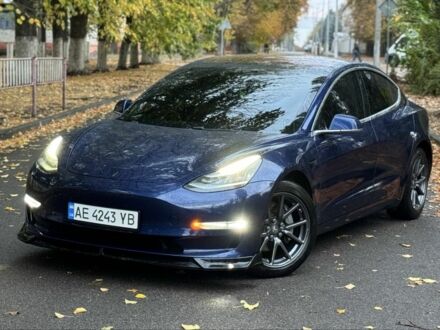Тесла Модель 3 2018 у Вольногорске на Automoto.ua Синій Тесла Модель 3, об'ємом двигуна 0 л та пробігом 201 тис. км за 17550 $, фото 1 на Automoto.ua