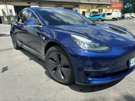 Тесла Модель 3 2018 в Виннице на Automoto.ua Синий Тесла Модель 3, объемом двигателя 0 л и пробегом 141 тыс. км за 17700 $, фото 1 на Automoto.ua