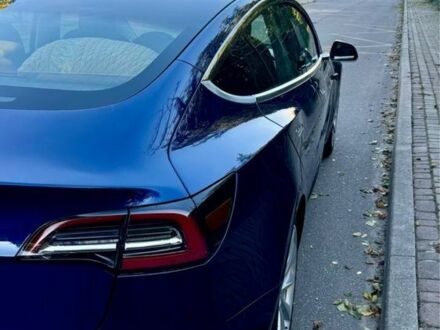 Синій Тесла Модель 3, об'ємом двигуна 0 л та пробігом 56 тис. км за 17000 $, фото 1 на Automoto.ua