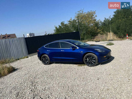 Тесла Модель 3 2018 в Днепре (Днепропетровске) на Automoto.ua Синий Тесла Модель 3, объемом двигателя 0 л и пробегом 122 тыс. км за 18000 $, фото 1 на Automoto.ua