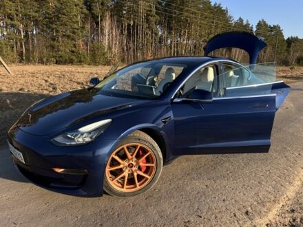 Синій Тесла Модель 3, об'ємом двигуна 0 л та пробігом 92 тис. км за 17200 $, фото 1 на Automoto.ua