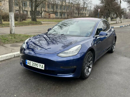Тесла Модель 3 2018 у Одесі на Automoto.ua Синій Тесла Модель 3, об'ємом двигуна 0 л та пробігом 113 тис. км за 17250 $, фото 1 на Automoto.ua