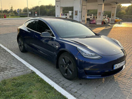 Тесла Модель 3 2018 в Львове на Automoto.ua Синий Тесла Модель 3, объемом двигателя 0 л и пробегом 45 тыс. км за 16000 $, фото 1 на Automoto.ua