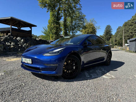 Тесла Модель 3 2018 в Львове на Automoto.ua Синий Тесла Модель 3, объемом двигателя 0 л и пробегом 152 тыс. км за 16700 $, фото 1 на Automoto.ua