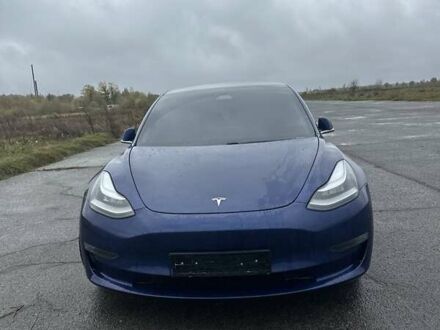 Тесла Модель 3 2019 в Березно на Automoto.ua Синий Тесла Модель 3, объемом двигателя 0 л и пробегом 163 тыс. км за 22500 $, фото 1 на Automoto.ua