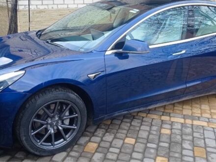 Тесла Модель 3 2019 в Тернополе на Automoto.ua Синий Тесла Модель 3, объемом двигателя 0 л и пробегом 56 тыс. км за 15300 $, фото 1 на Automoto.ua