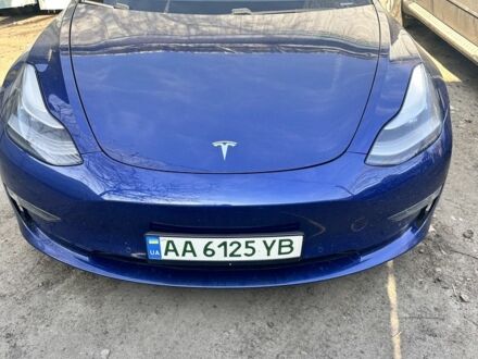 Тесла Модель 3 2019 у Броварах на Automoto.ua Синій Тесла Модель 3, об'ємом двигуна 0 л та пробігом 180 тис. км за 16800 $, фото 1 на Automoto.ua