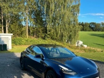 Синий Тесла Модель 3, объемом двигателя 0 л и пробегом 130 тыс. км за 13200 $, фото 1 на Automoto.ua