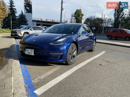 Тесла Модель 3 2019 в Днепре (Днепропетровске) на Automoto.ua Синий Тесла Модель 3, объемом двигателя 0 л и пробегом 95 тыс. км за 18300 $, фото 1 на Automoto.ua