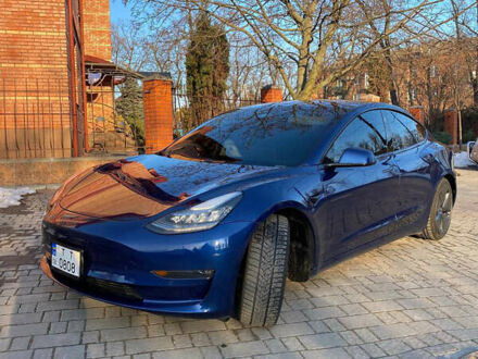 Тесла Модель 3 2019 у Запоріжжя на Automoto.ua Синій Тесла Модель 3, об'ємом двигуна 0 л та пробігом 111 тис. км за 17000 $, фото 1 на Automoto.ua