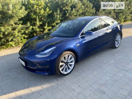 Тесла Модель 3 2019 в Львове на Automoto.ua Синий Тесла Модель 3, объемом двигателя 0 л и пробегом 100 тыс. км за 25000 $, фото 1 на Automoto.ua