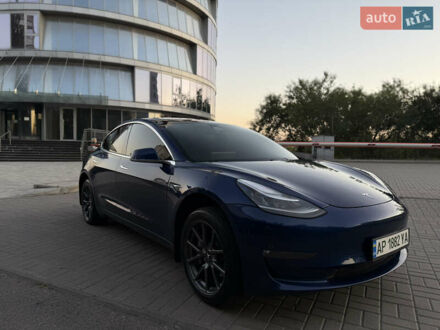 Тесла Модель 3 2019 в Запорожье на Automoto.ua Синий Тесла Модель 3, объемом двигателя 0 л и пробегом 75 тыс. км за 18600 $, фото 1 на Automoto.ua