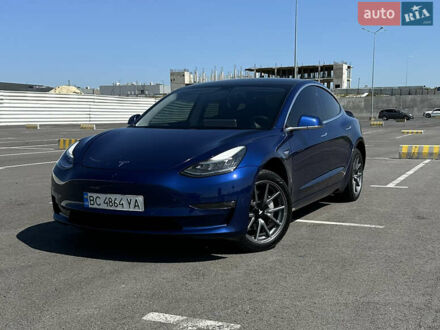 Тесла Модель 3 2019 в Львове на Automoto.ua Синий Тесла Модель 3, объемом двигателя 0 л и пробегом 80 тыс. км за 17700 $, фото 1 на Automoto.ua
