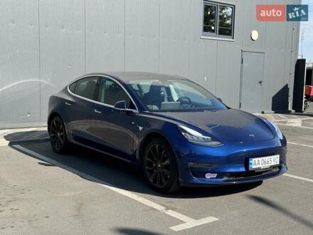 Тесла Модель 3 2019 у Києві на Automoto.ua Синій Тесла Модель 3, об'ємом двигуна 0 л та пробігом 159 тис. км за 17000 $, фото 1 на Automoto.ua
