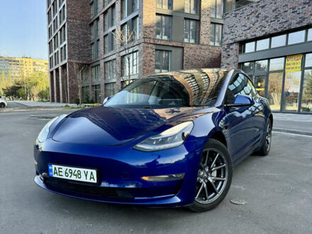 Тесла Модель 3 2019 в Днепре (Днепропетровске) на Automoto.ua Синий Тесла Модель 3, объемом двигателя 0 л и пробегом 269 тыс. км за 16999 $, фото 1 на Automoto.ua