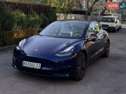 Тесла Модель 3 2019 в Киеве на Automoto.ua Синий Тесла Модель 3, объемом двигателя 0 л и пробегом 123 тыс. км за 18800 $, фото 1 на Automoto.ua