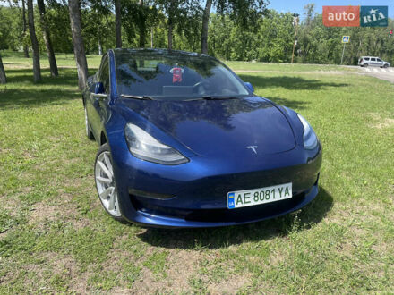 Тесла Модель 3 2019 в Кривом Роге на Automoto.ua Синий Тесла Модель 3, объемом двигателя 0 л и пробегом 59 тыс. км за 17599 $, фото 1 на Automoto.ua