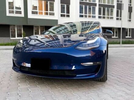 Тесла Модель 3 2019 в Киеве на Automoto.ua Синий Тесла Модель 3, объемом двигателя 0 л и пробегом 99 тыс. км за 13600 $, фото 1 на Automoto.ua