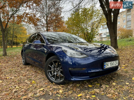 Синій Тесла Модель 3, об'ємом двигуна 0 л та пробігом 63 тис. км за 20500 $, фото 1 на Automoto.ua
