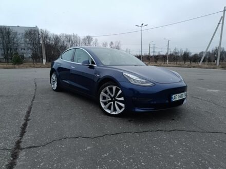 Тесла Модель 3 2020 в Краматорске на Automoto.ua Синий Тесла Модель 3, объемом двигателя 0 л и пробегом 64 тыс. км за 20000 $, фото 1 на Automoto.ua