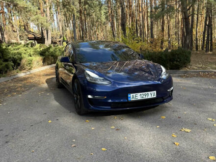 Тесла Модель 3 2020 в Новомосковске на Automoto.ua Синий Тесла Модель 3, объемом двигателя 0 л и пробегом 62 тыс. км за 21000 $, фото 1 на Automoto.ua