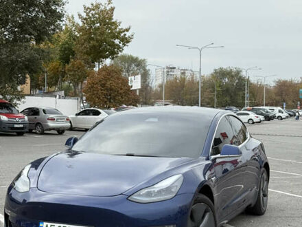 Тесла Модель 3 2020 в Днепре (Днепропетровске) на Automoto.ua Синий Тесла Модель 3, объемом двигателя 0 л и пробегом 140 тыс. км за 14900 $, фото 1 на Automoto.ua