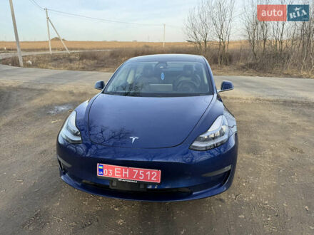 Тесла Модель 3 2020 у Луцьку на Automoto.ua Синій Тесла Модель 3, об'ємом двигуна 0 л та пробігом 182 тис. км за 14999 $, фото 1 на Automoto.ua