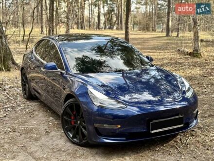 Тесла Модель 3 2020 в Киеве на Automoto.ua Синий Тесла Модель 3, объемом двигателя 0 л и пробегом 98 тыс. км за 19777 $, фото 1 на Automoto.ua