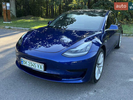Тесла Модель 3 2020 в Киеве на Automoto.ua Синий Тесла Модель 3, объемом двигателя 0 л и пробегом 62 тыс. км за 14800 $, фото 1 на Automoto.ua