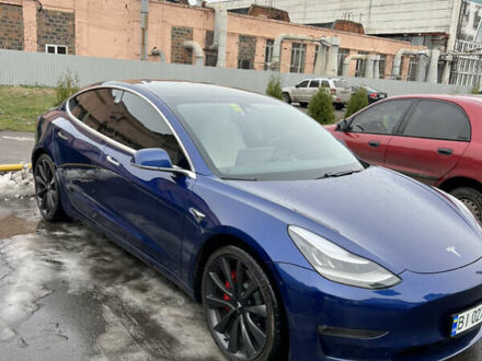 Тесла Модель 3 2020 у Полтаві на Automoto.ua Синій Тесла Модель 3, об'ємом двигуна 0 л та пробігом 21 тис. км за 45000 $, фото 1 на Automoto.ua