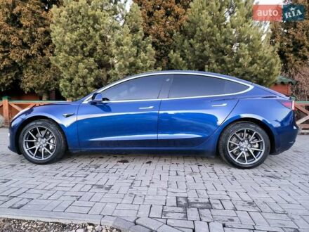Тесла Модель 3 2020 у Самборе на Automoto.ua Синій Тесла Модель 3, об'ємом двигуна 0 л та пробігом 97 тис. км за 22500 $, фото 1 на Automoto.ua