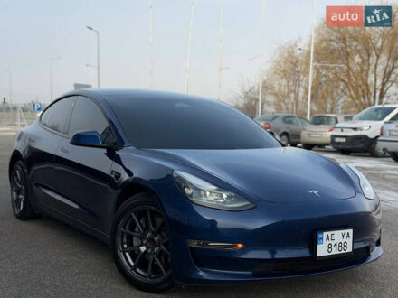 Синий Тесла Модель 3, объемом двигателя 0 л и пробегом 107 тыс. км за 19000 $, фото 1 на Automoto.ua