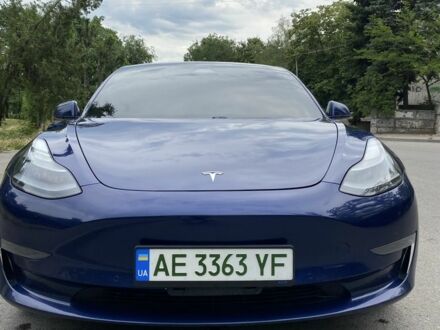 Тесла Модель 3 2021 у Дніпро (Дніпропетровську) на Automoto.ua Синій Тесла Модель 3, об'ємом двигуна 0 л та пробігом 150 тис. км за 20000 $, фото 1 на Automoto.ua