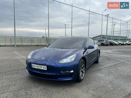 Тесла Модель 3 2021 в Киеве на Automoto.ua Синий Тесла Модель 3, объемом двигателя 0 л и пробегом 95 тыс. км за 19700 $, фото 1 на Automoto.ua