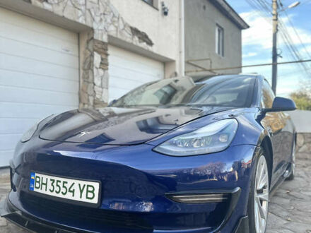 Тесла Модель 3 2021 в Одессе на Automoto.ua Синий Тесла Модель 3, объемом двигателя 0 л и пробегом 101 тыс. км за 19500 $, фото 1 на Automoto.ua
