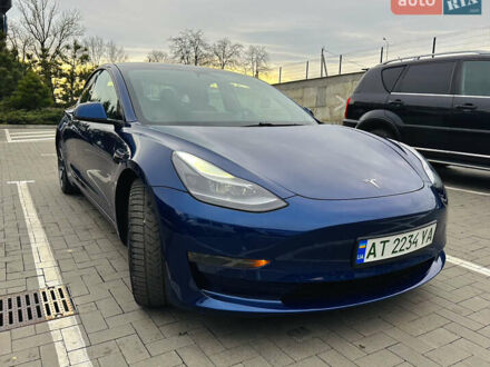Тесла Модель 3 2021 в Ивано-Франковске на Automoto.ua Синий Тесла Модель 3, объемом двигателя 0 л и пробегом 33 тыс. км за 22500 $, фото 1 на Automoto.ua