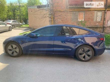 Тесла Модель 3 2021 в Днепре (Днепропетровске) на Automoto.ua Синий Тесла Модель 3, объемом двигателя 0 л и пробегом 34 тыс. км за 23500 $, фото 1 на Automoto.ua