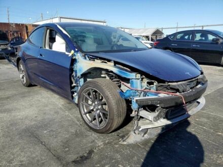 Синій Тесла Модель 3, об'ємом двигуна 0 л та пробігом 141 тис. км за 12200 $, фото 1 на Automoto.ua