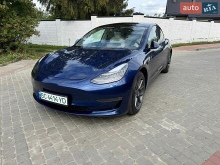 Синий Тесла Модель 3, объемом двигателя 0 л и пробегом 129 тыс. км за 19200 $, фото 1 на Automoto.ua
