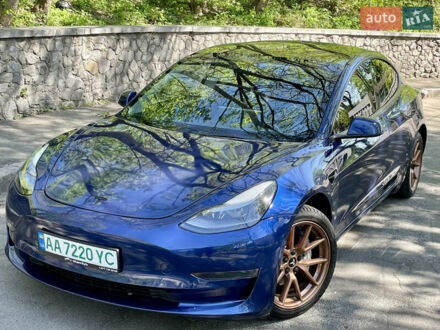 Тесла Модель 3 2022 у Києві на Automoto.ua Синій Тесла Модель 3, об'ємом двигуна 0 л та пробігом 58 тис. км за 20800 $, фото 1 на Automoto.ua