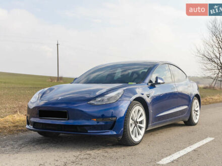 Тесла Модель 3 2022 в Львове на Automoto.ua Синий Тесла Модель 3, объемом двигателя 0 л и пробегом 28 тыс. км за 23500 $, фото 1 на Automoto.ua