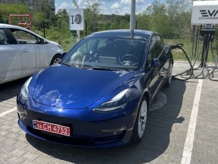 Тесла Модель 3 2022 в Кривом Роге на Automoto.ua Синий Тесла Модель 3, объемом двигателя 0 л и пробегом 65 тыс. км за 18800 $, фото 1 на Automoto.ua