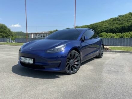 Тесла Модель 3 2022 у Києві на Automoto.ua Синій Тесла Модель 3, об'ємом двигуна 0 л та пробігом 60 тис. км за 26000 $, фото 1 на Automoto.ua