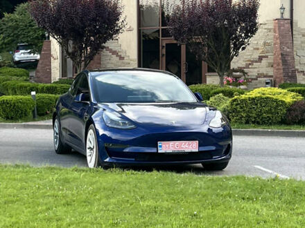 Тесла Модель 3 2022 в Львове на Automoto.ua Синий Тесла Модель 3, объемом двигателя 0 л и пробегом 35 тыс. км за 18200 $, фото 1 на Automoto.ua