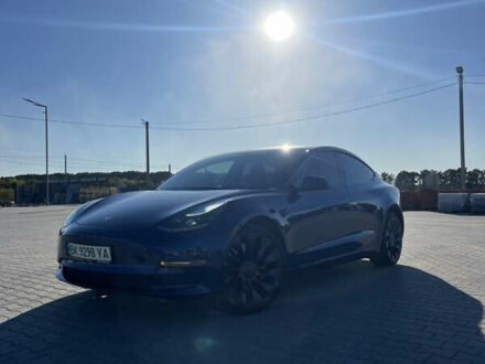 Тесла Модель 3 2022 в Ровно на Automoto.ua Синий Тесла Модель 3, объемом двигателя 0 л и пробегом 28 тыс. км за 24500 $, фото 1 на Automoto.ua