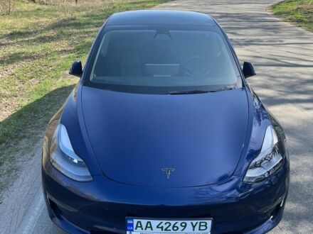 Тесла Модель 3 2022 у Києві на Automoto.ua Синій Тесла Модель 3, об'ємом двигуна 0 л та пробігом 52 тис. км за 25000 $, фото 1 на Automoto.ua