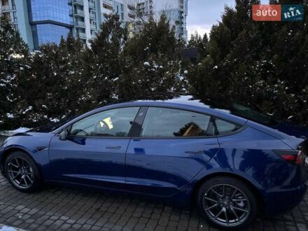 Тесла Модель 3 2022 в Львове на Automoto.ua Синий Тесла Модель 3, объемом двигателя 0 л и пробегом 34 тыс. км за 22000 $, фото 1 на Automoto.ua